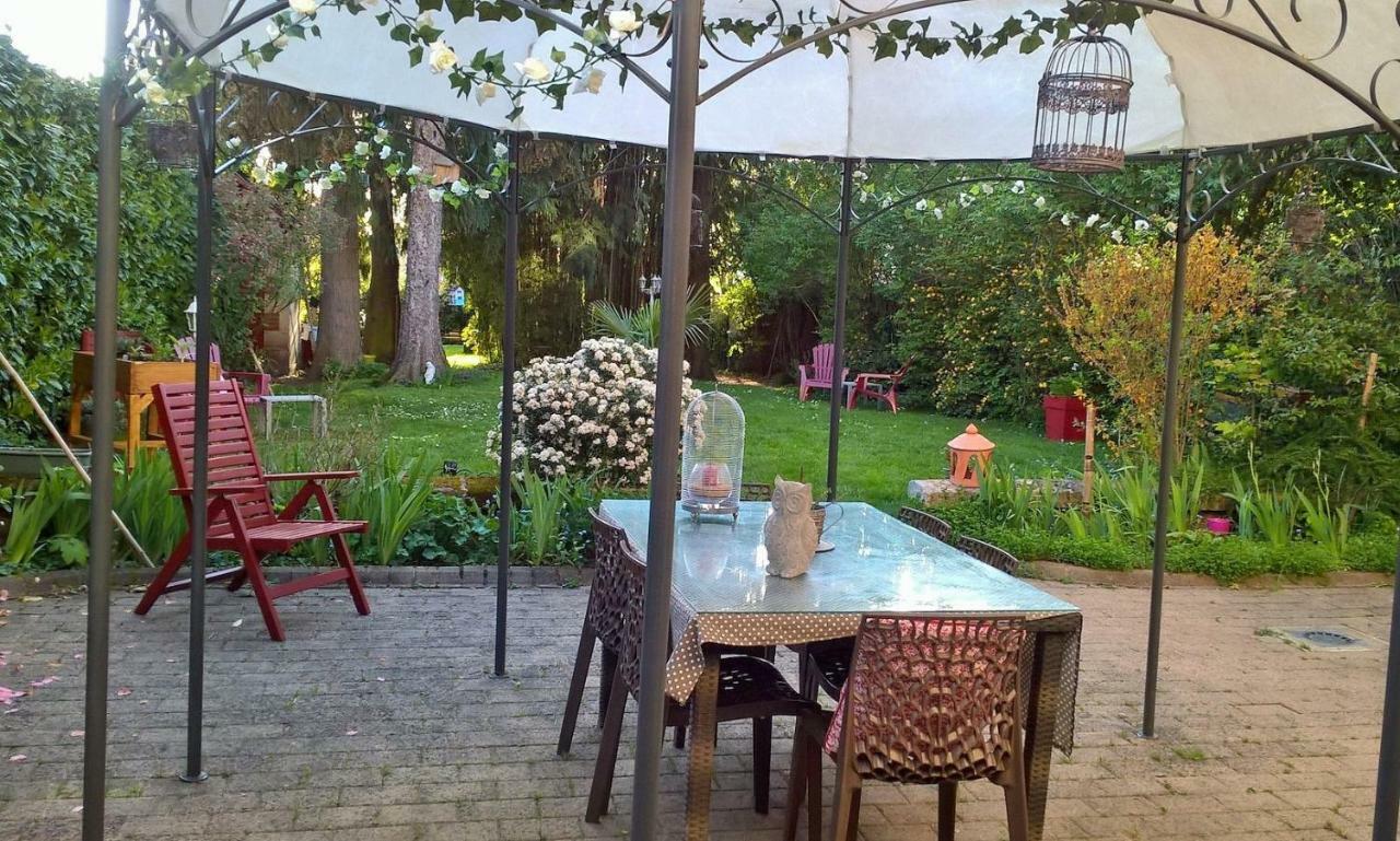 Le Clos Manceau Bed & Breakfast Le Mans Exterior photo